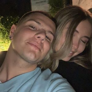 Meet your Posher, Zac